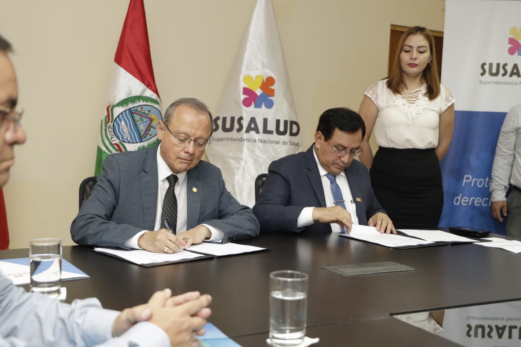 SUSALUD y Gobierno Regional de Ucayali firman convenio para promover derechos en salud
