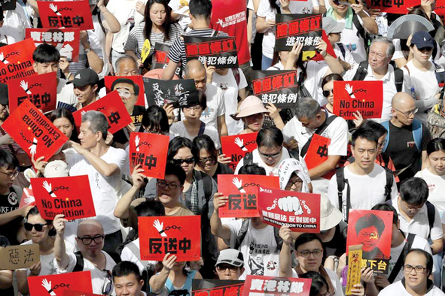 Más de un millón protestaron contra ley de extradición a China