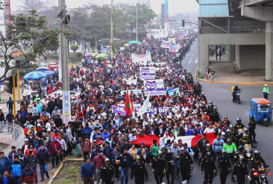 Hoy rotunda marcha en Lima, ante descontento del pueblo