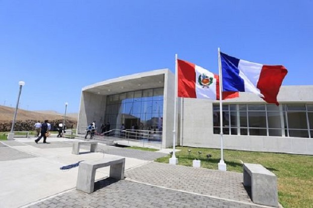 Embajadores de México y de Marruecos visitan Agencia Espacial del Perú
