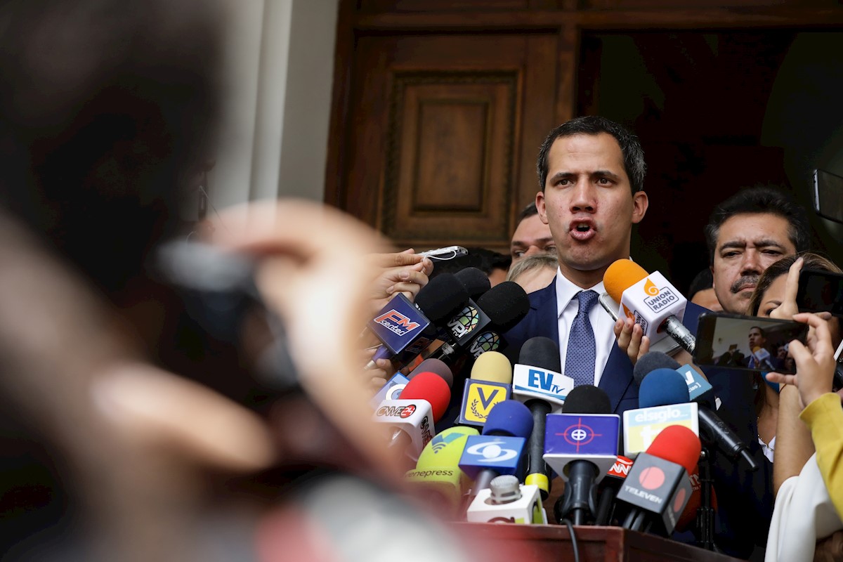 Guaidó da por agotadas las negociaciones con Maduro