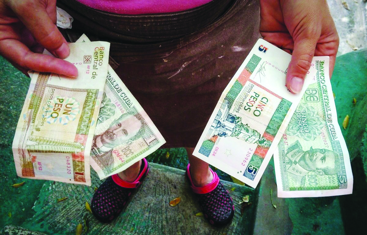 EE.UU. cierra el acceso de divisas a gobierno cubano