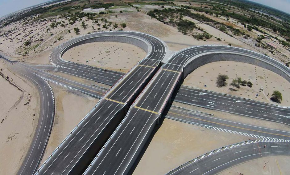 Construcción de Autopista del Sol avanzó 38.3% en 10 años