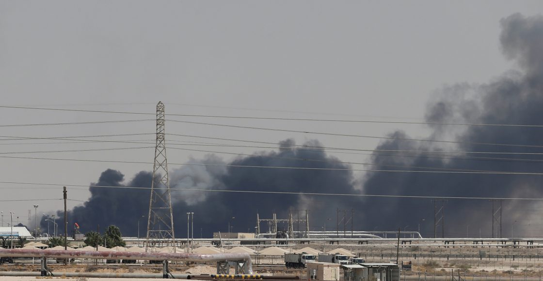 Alza mundial del petróleo por ataque a refinería saudí