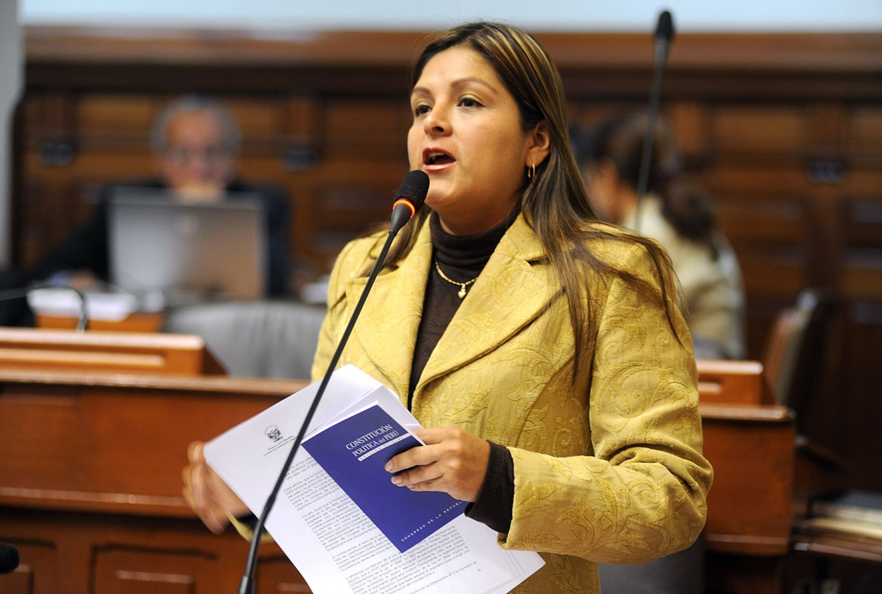 Beteta anunció que denunciará a integrantes del Gabinete Zeballos