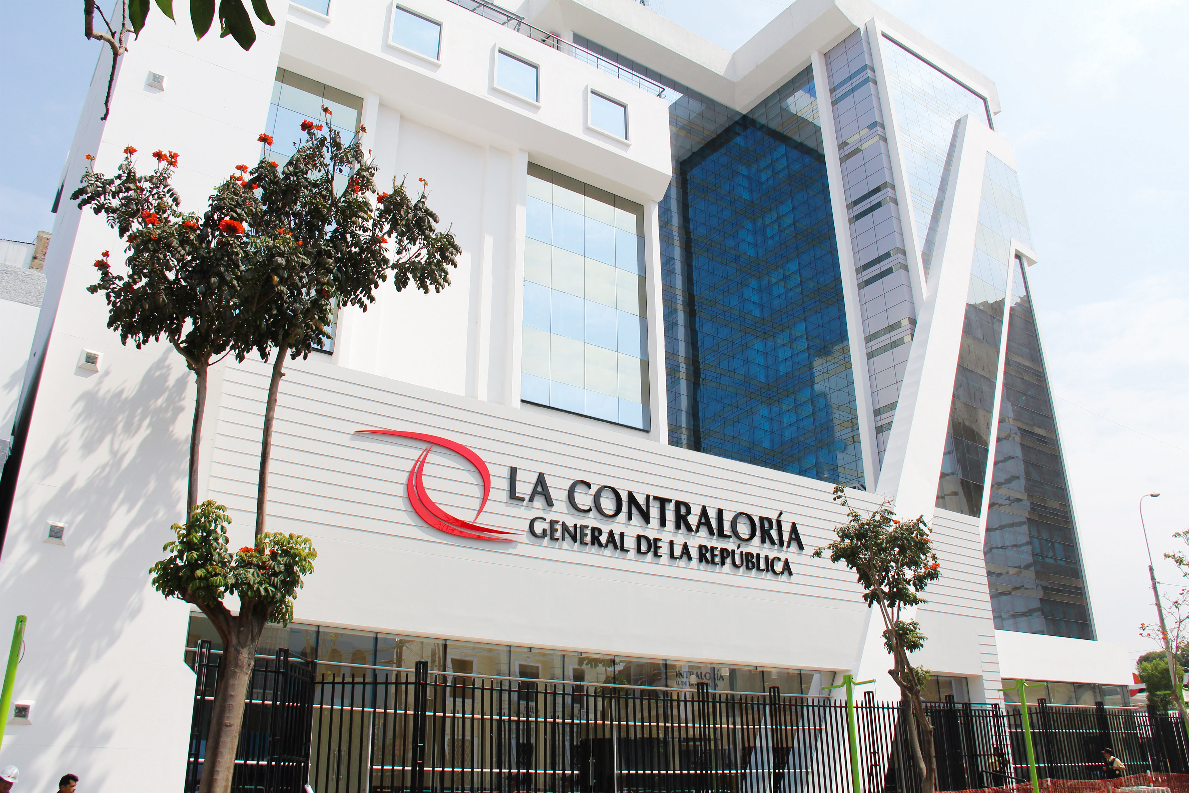 Contraloría lanza alerta por obra en Piura que obtuvo 22 adendas por S/ 43 millones