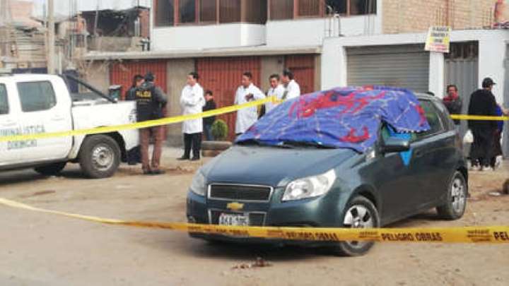Asesinan a balazos a un taxista dentro de su auto