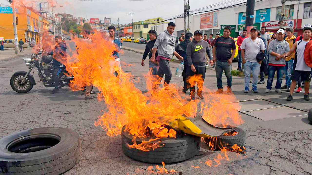 Ecuador paralizado por huelga total del transporte