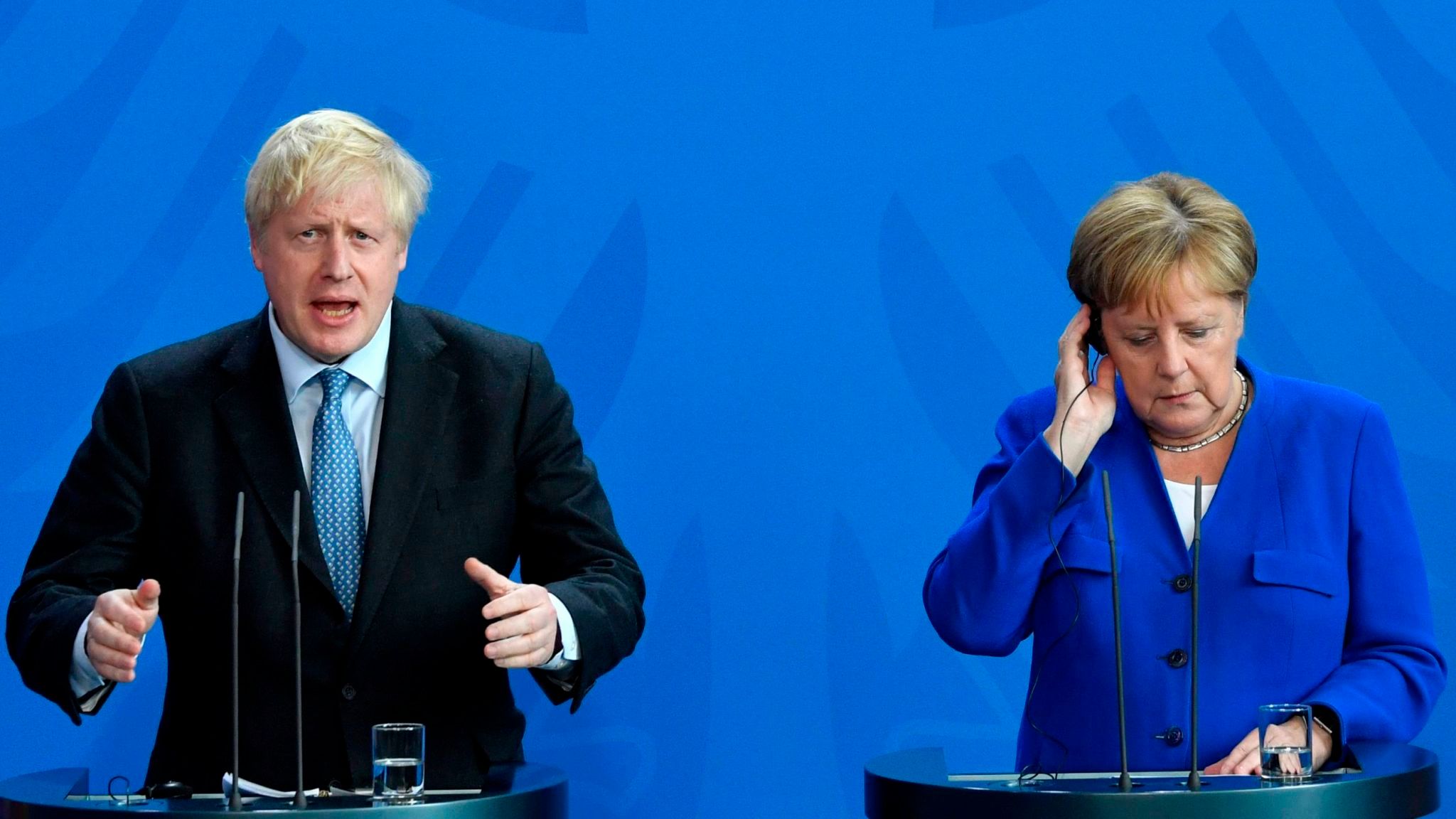 Johnson y Angela Merkel no llegan a acuerdo por el Brexit