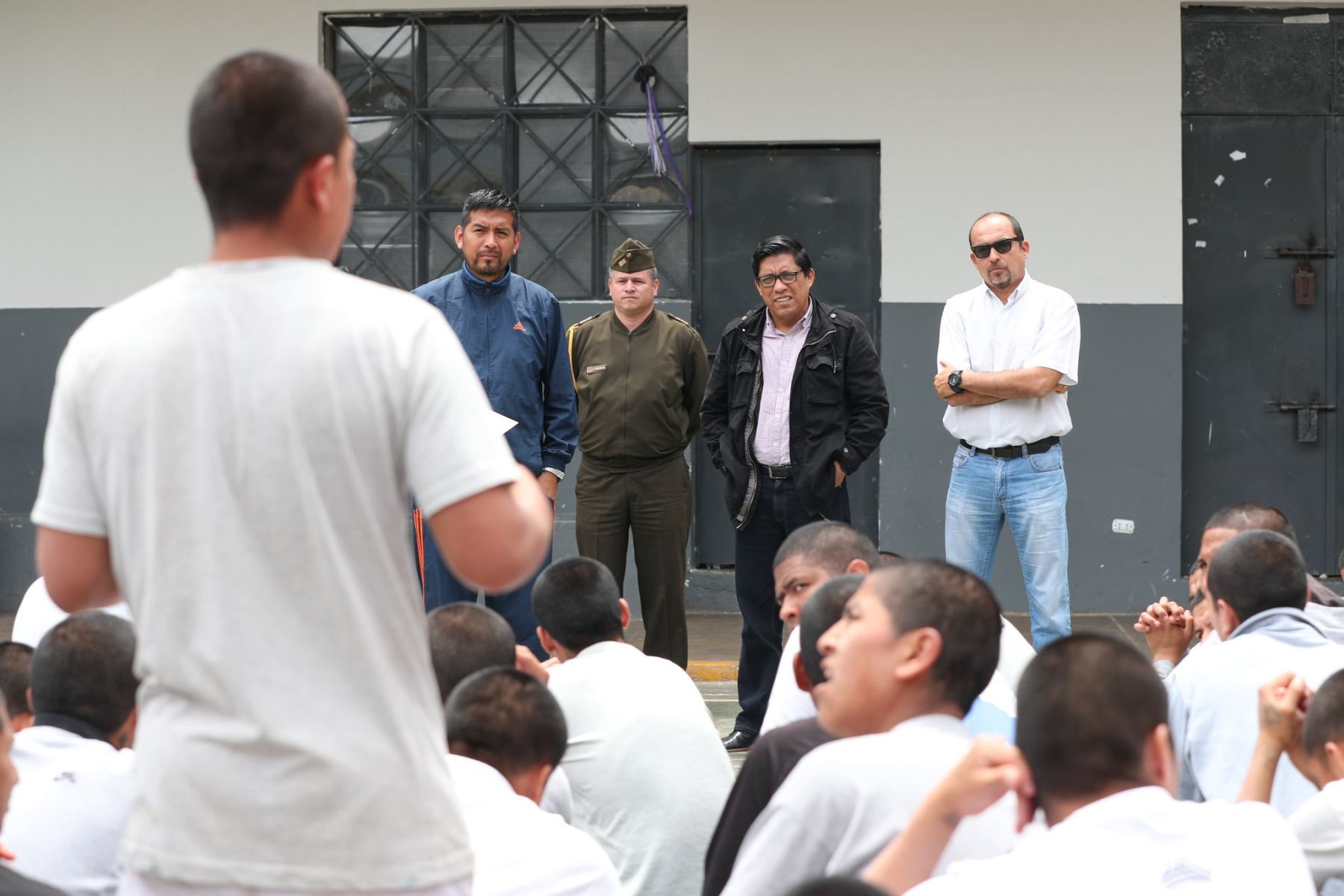 Vicente Zeballos superviso tratamiento de menores infractores en Centro Juvenil de Lima  