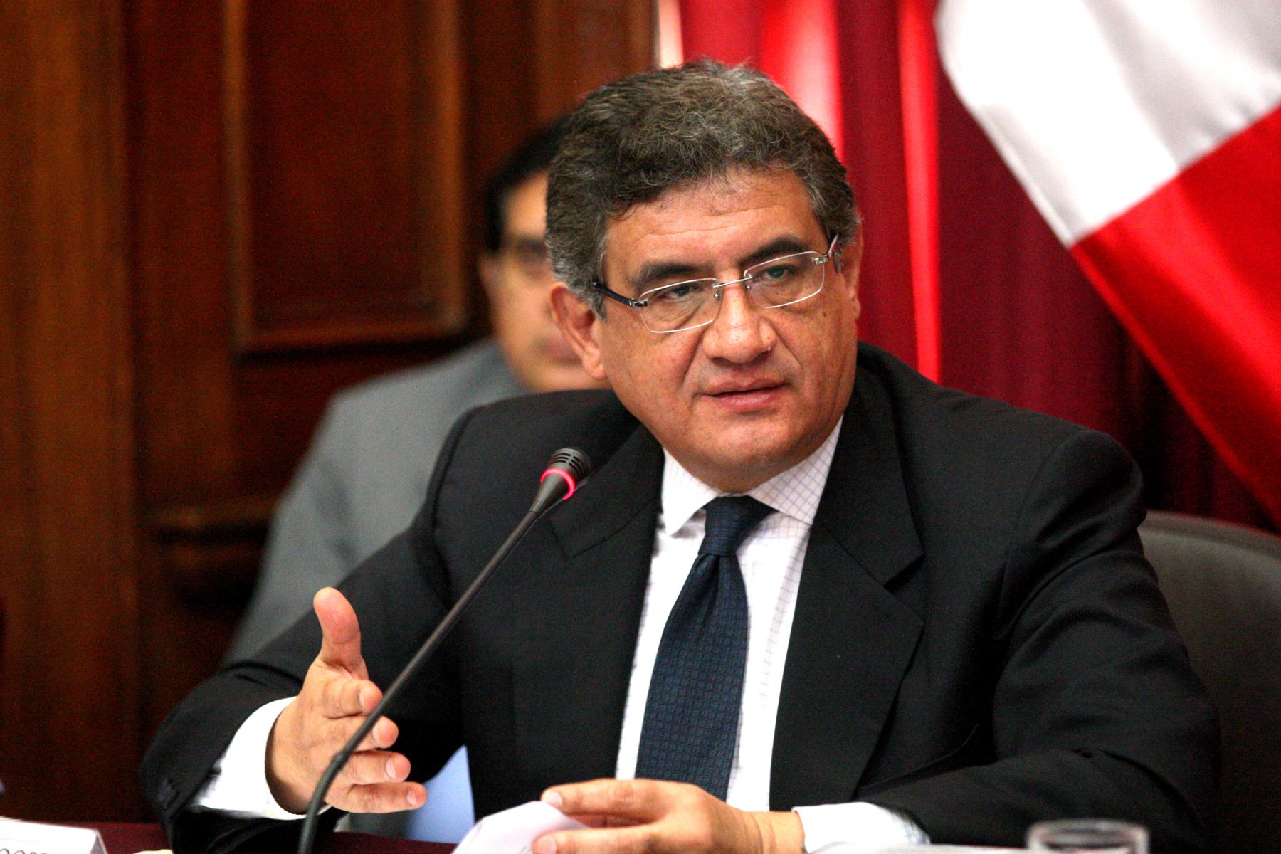 Recorte de sueldos de altos funcionarios es de forma permanente en Chile
