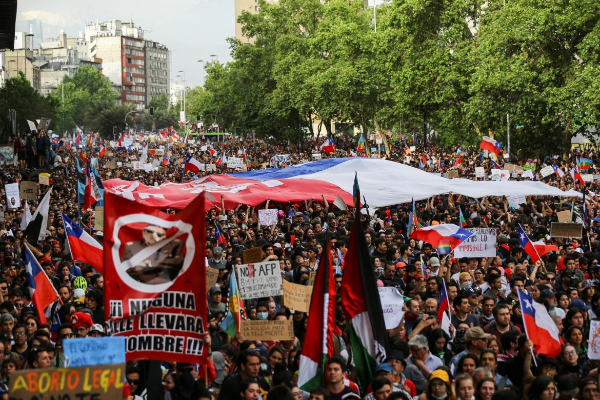 Chilenos creen que manifestaciones seran positivas par el pais