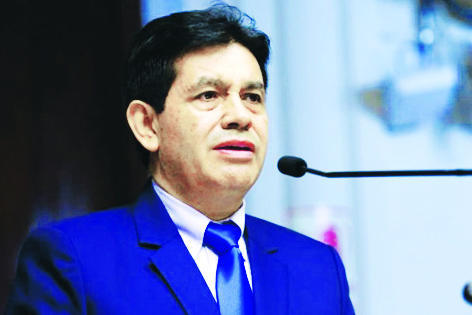 Fiscal Gálvez no saldrá  del país por ocho meses