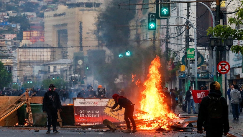Vandalismo en Valparaíso, Chile (foto: Reuters)