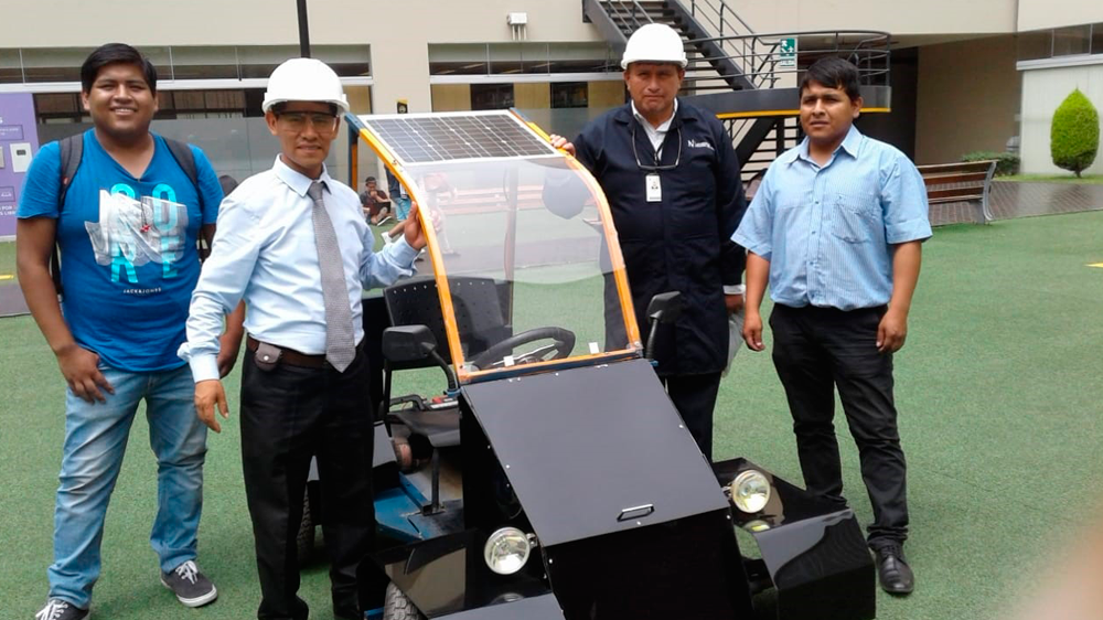 Ingenieros peruanos crean  auto ecológico de bajo costo