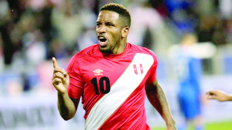  Farfán confirmó su retorno a Alianza Lima