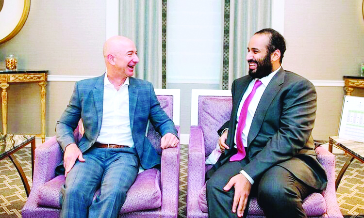 Príncipe saudí bin Salman hackeó teléfono de Jeff Bezos en caso Khasoggi