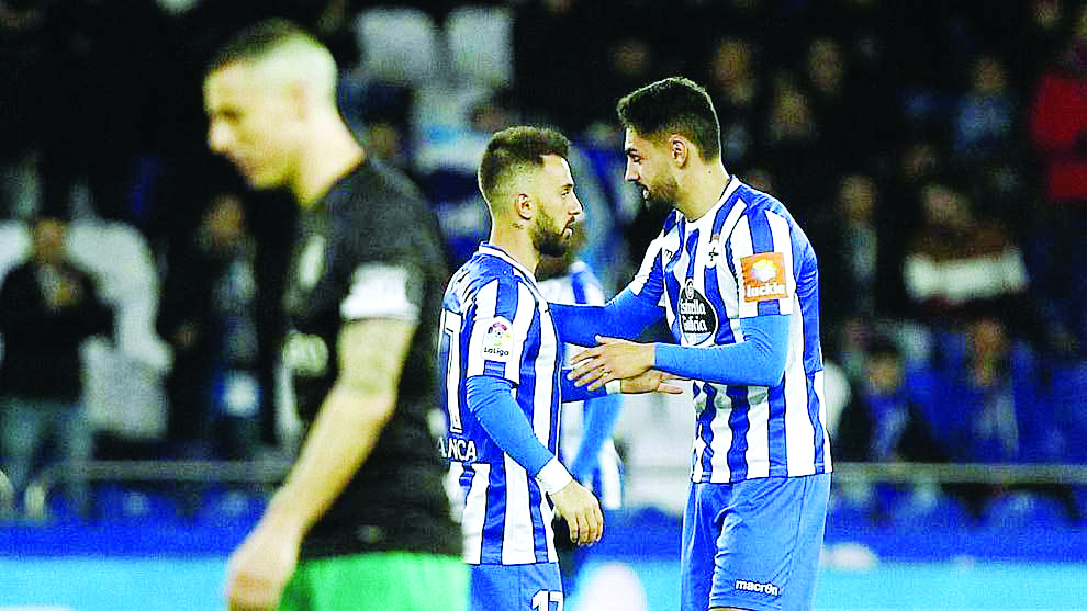 La Coruña de Da Silva gana y se acerca a La Liga española
