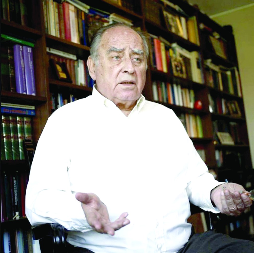 Ántero Flores-Araoz credenciales a 127 congresistas