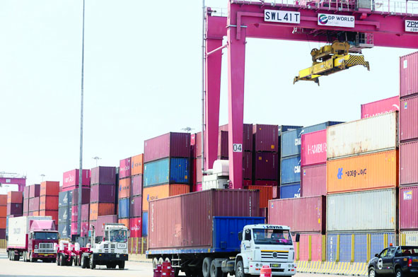 Exportaciones tradicionales cayeron 14.2% al sumar US$ 2,585 ml en Noviembre