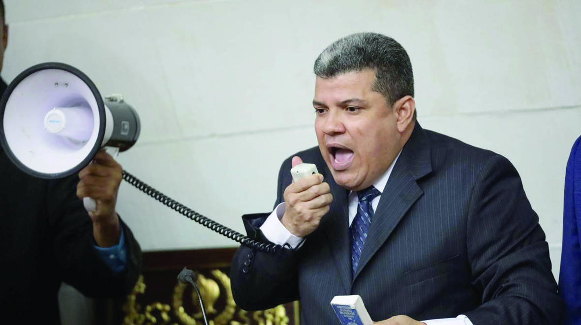 Diputado Parra asume puesto de Guaidó en el Parlamento