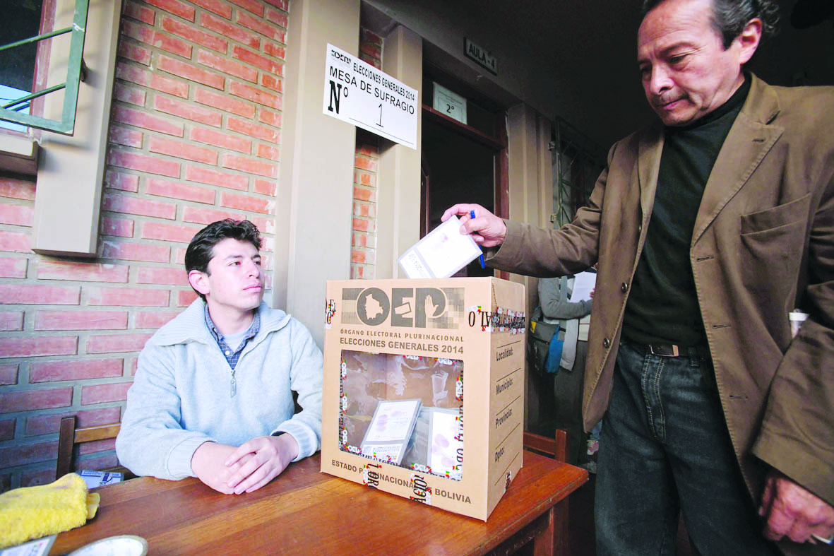 Convocan elecciones generales en Bolivia para mayo