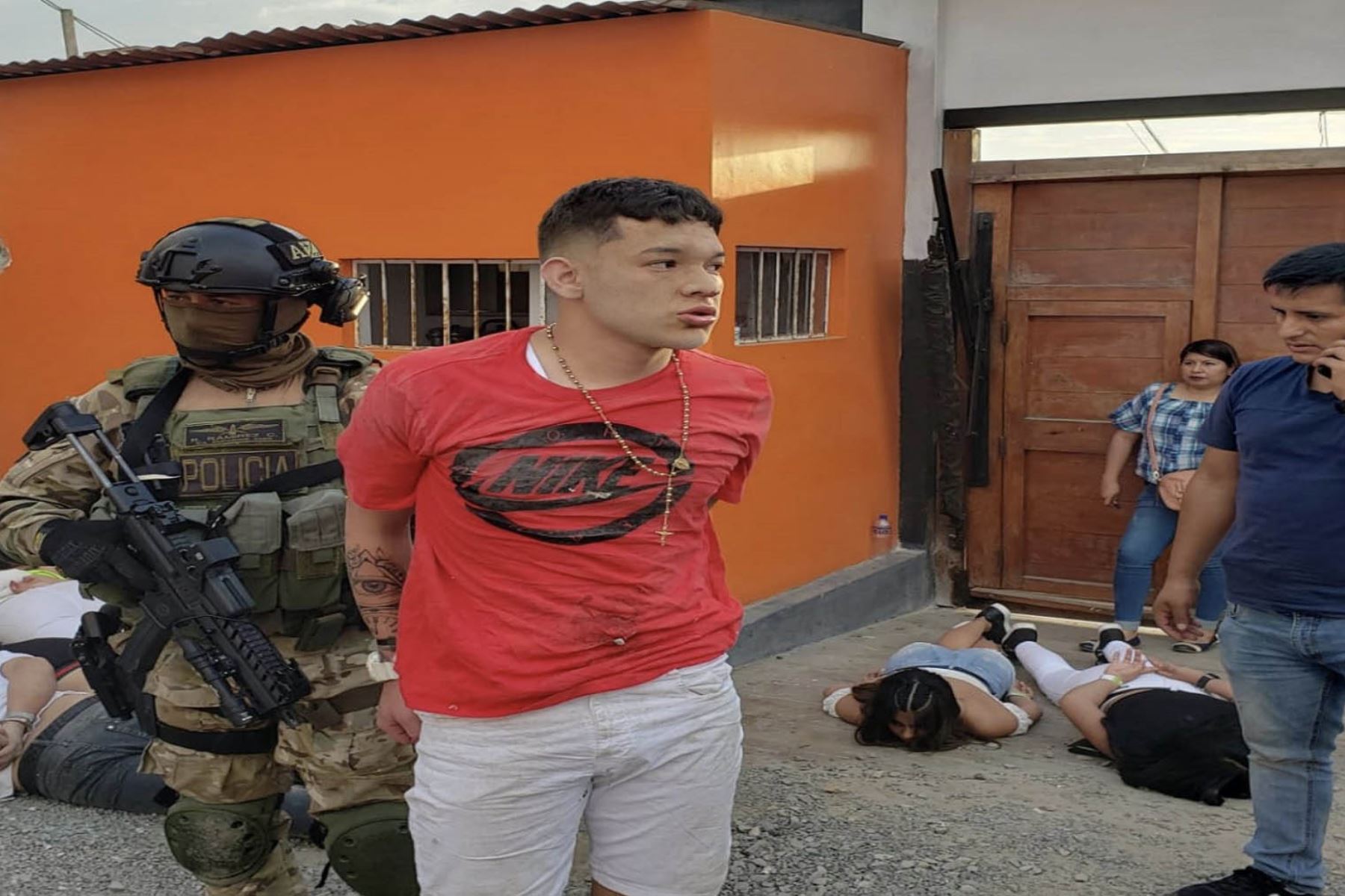 Detienen a 124 personas con armas y droga en Punta Negra