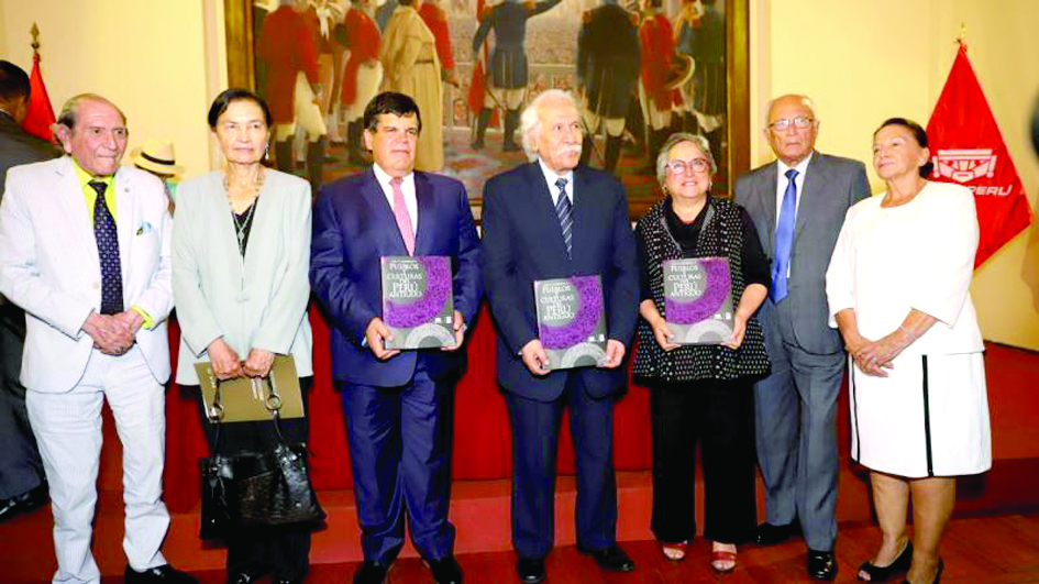 Presentan nueva edición de “Pueblos y Culturas del Perú Antiguo”