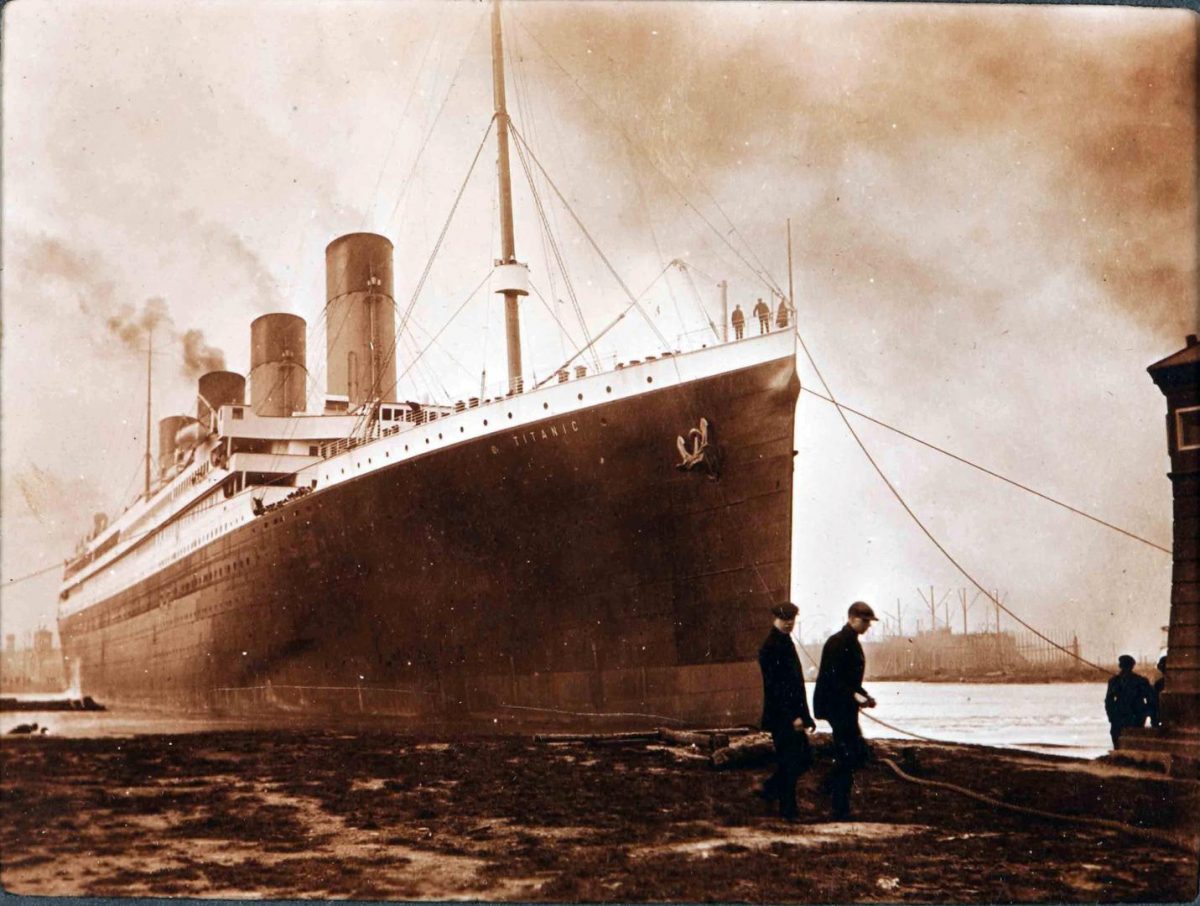 El hundimiento del Titanic en el Atlántico