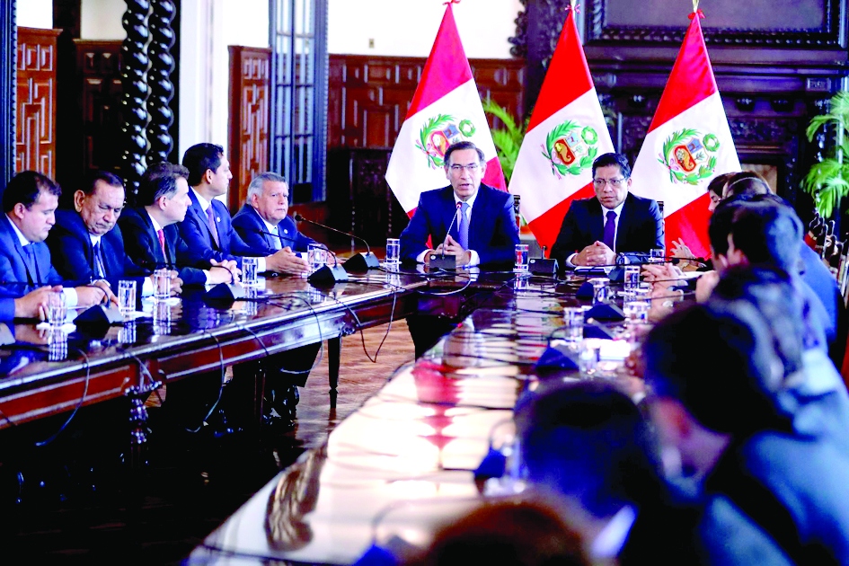 Vizcarra se reunió con cuatro partidos políticos
