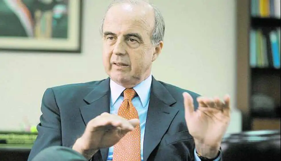 Para el exminstro de economía Ismael Benavides el cierre del Congreso fue una excusa para hacer las cosas sin ser investigados.