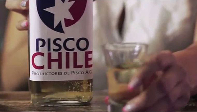 Chile paga avisos para “chilenizar” el pisco sour