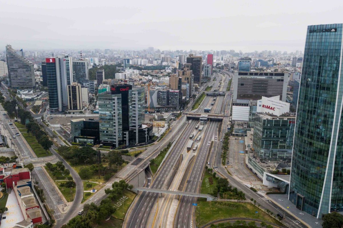 Calidad del aire en Lima mejora por restricción a los vehículos