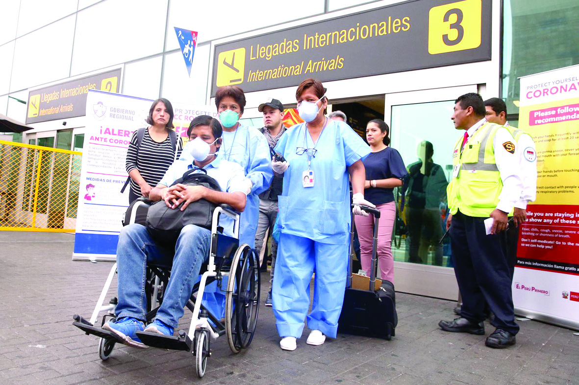 Uno de los pacientes se encuentra en Arequipa y los otros cuatro –que serían familiares de primer diagnosticado- en Lima.