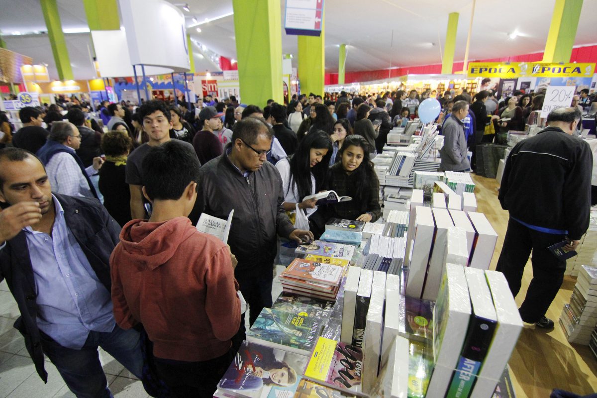 Suspenden Feria Internacional del Libro por coronavirus