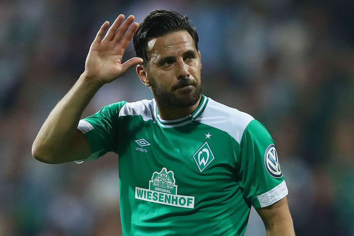 Pizarro sufre lesión y se perderá la Bundesliga