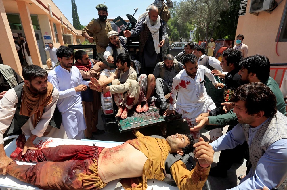 Baño de sangre terrorista deja 37 muertos en Afganistán