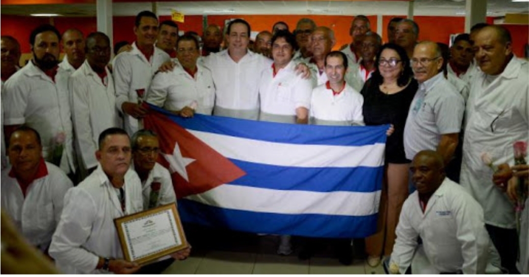 Médicos cubanos que vienen a salvar vidas