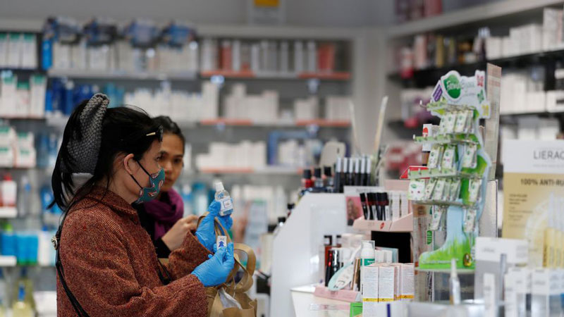 Farmacias lucran con la necesidad de personas infectadas con Covid-19