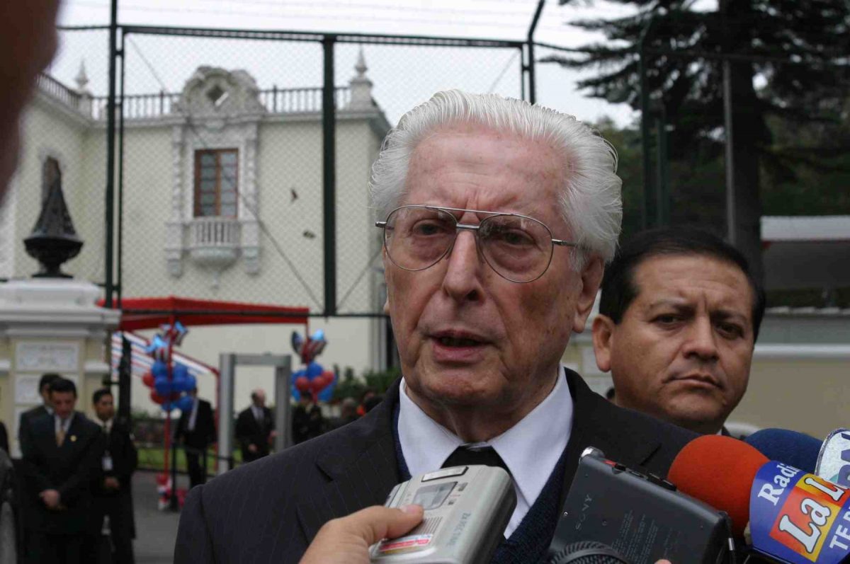 Juan Alva Orlandini, fundador y líder de Acción Popular falleció