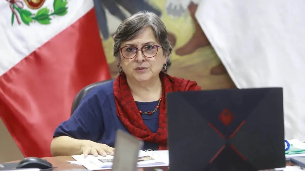exministra