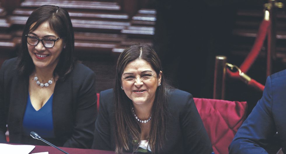 Excongresistas disueltos por Vizcarra regresan al Congreso como asesores