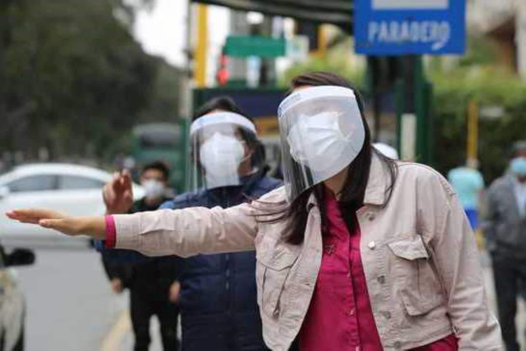 “Marcha blanca” para protectores faciales en transporte público