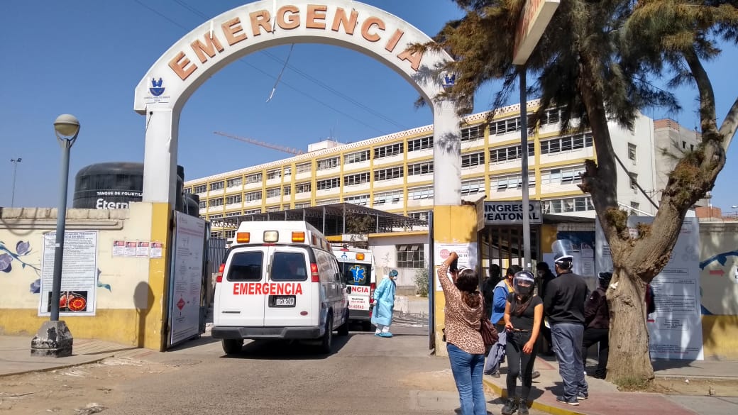 Tacna escasea de oxígeno y hospitales al borde del colapso