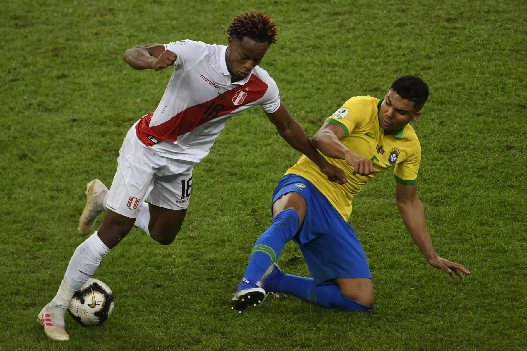 Perú va por Brasil