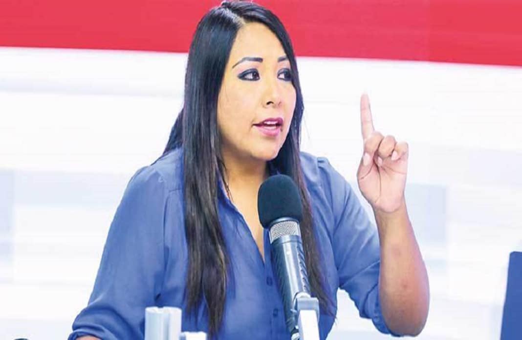 Acusan a Cecilia García de revelar teléfonos de congresistas para ser amenazados
