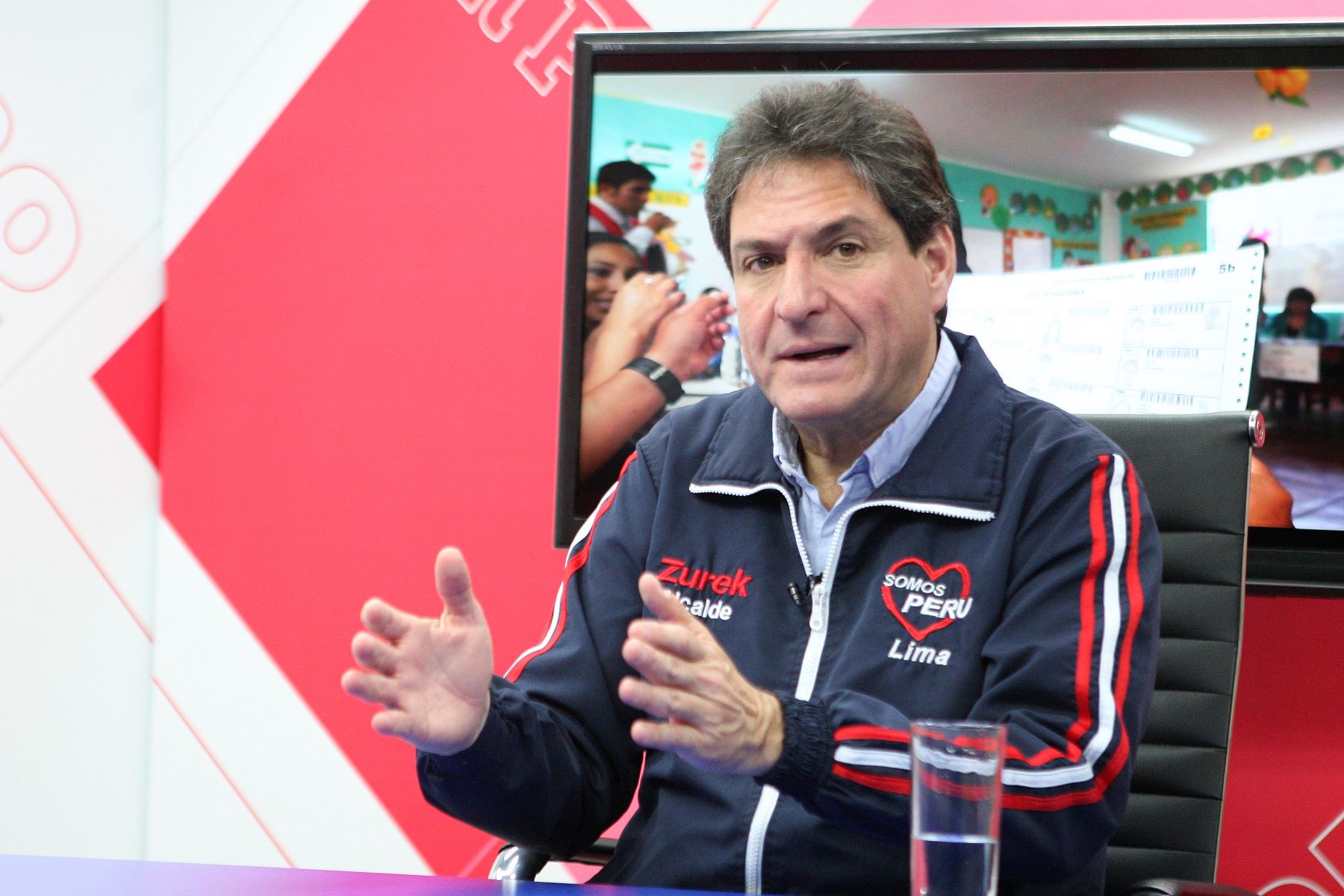 Somos Perú quiere expulsar a Martín Vizcarra del partido
