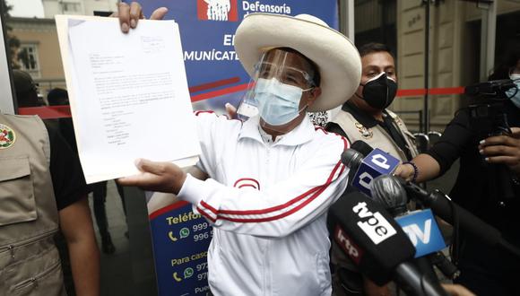 Pedro Castillo pide garantías ante la Defensoría del Pueblo