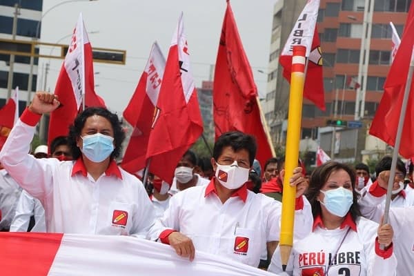 Referéndum que plantea Perú Libre es propio de “proyectos autoritarios”