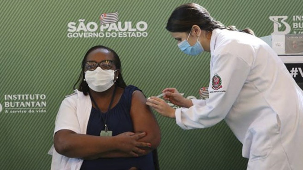Brasil aplicará tercera dosis de la vacuna contra el coronavirus